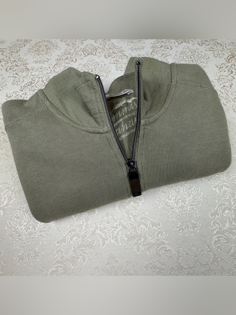 Tommy Bahama Olive Green Relax 1/4 Zip Pullover, Large